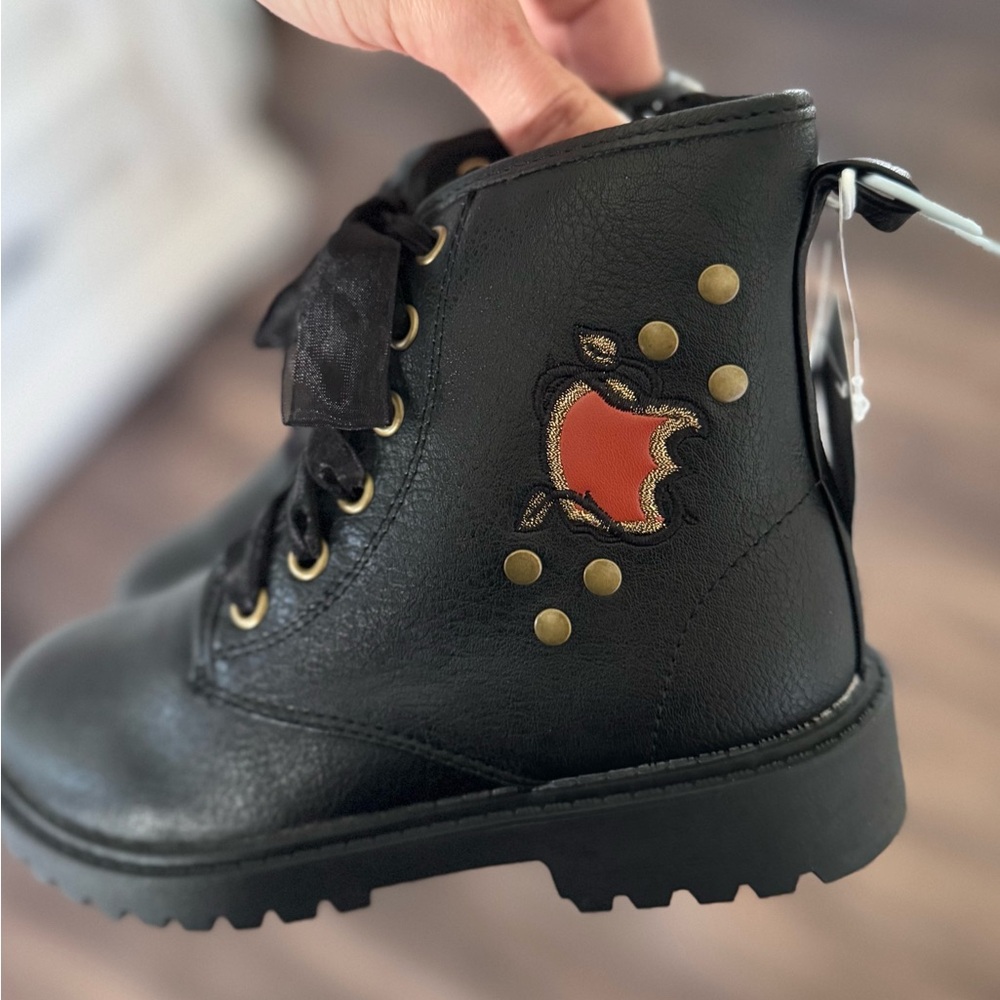 Descendants: The Rise of Red Boots For Kids